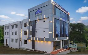 Fabhotel Abirami Grand Inn - Nr Bryant Park